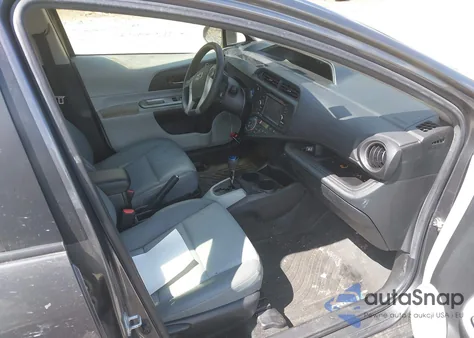 2012 Toyota Prius C Four z USA, uszkodzony, nr VIN JTDKDTB31C1002182